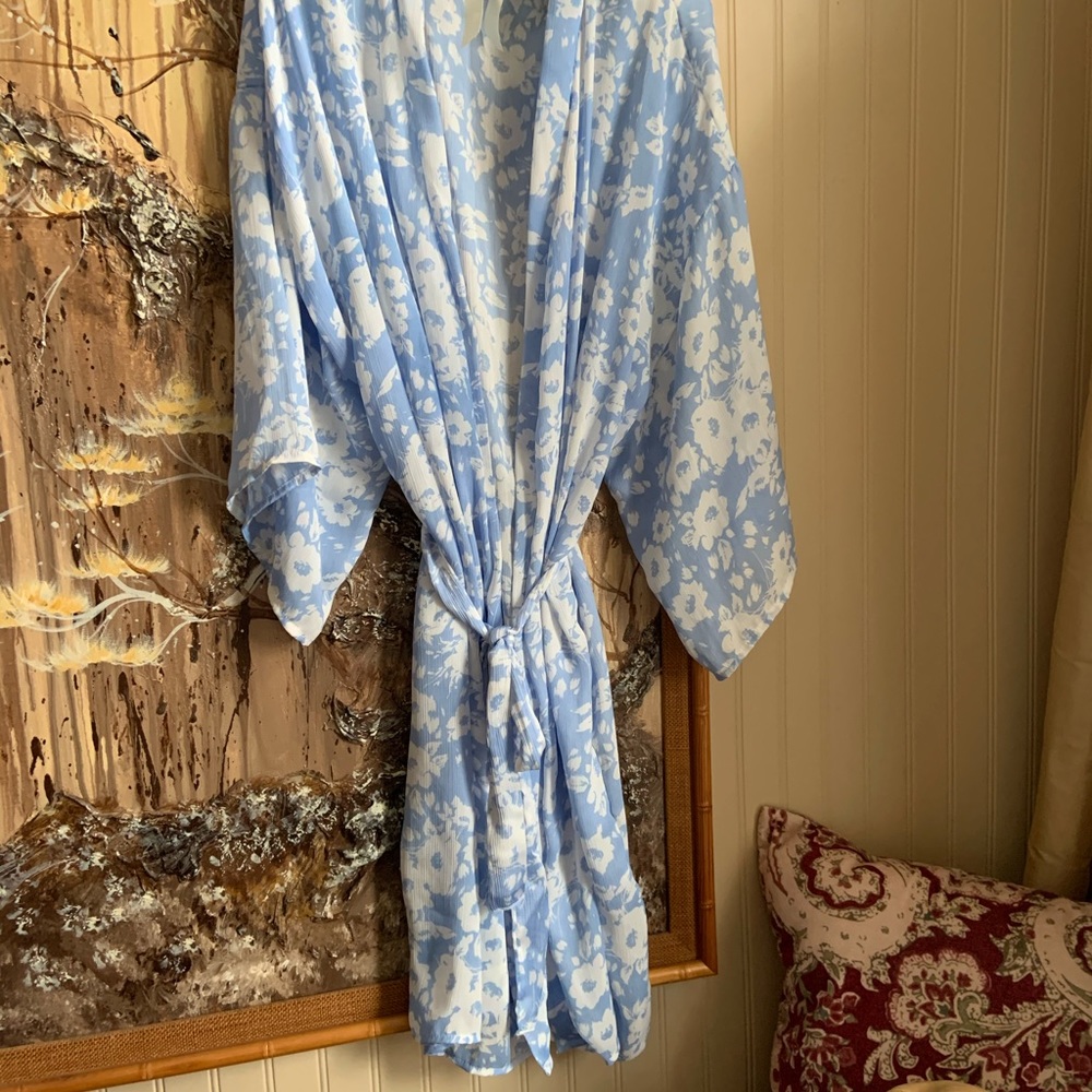 Delivery robe